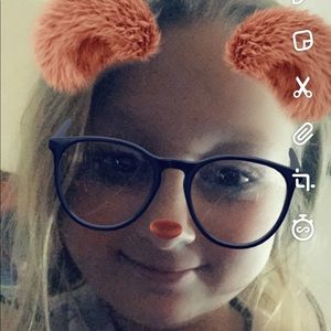 Meet your Posher, Danni